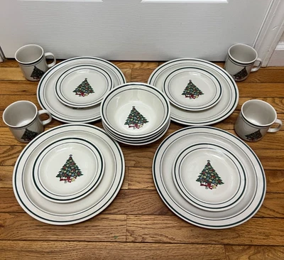 Juego de vajilla árbol de Navidad nuevo con caja-16 piezas | World Showcase Foto 1 de 4
