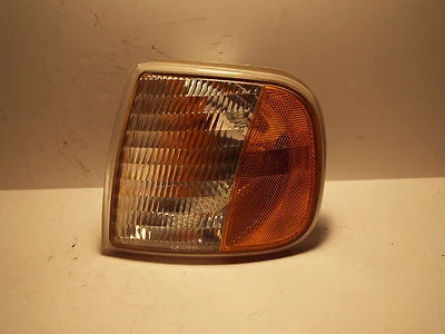 -2001 FORD EXPEDITION LEFT TURN SIGNAL ASSEMBLY.USED. - Image 1 of 2