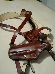 1911 Shoulder Holster with double magazine left hand draw brown leather - Picture 1 of 8
