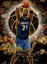 2000-01 Topps Stars Timberwolves Basketball Card #131 Kevin Garnett SPOT