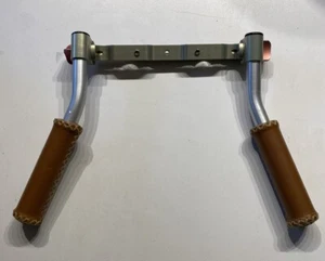 Vocas 0390/0005 Leather Hand Grip & 0390/0006 Rail Bracket - Picture 1 of 6