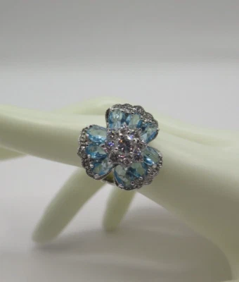 Anillo Flor Cristal Azul y Transparente Tono Plata Nolan Miller Talla 7 Foto 1 de 4