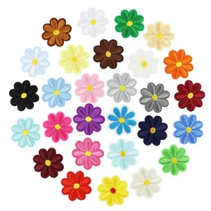 17 Pcs Flower Patches Iron On Daisy Flower Iron/Sew On Embroidered Appliques - Picture 1 of 7