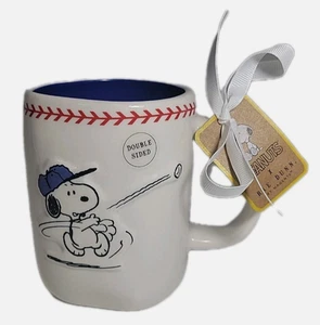 NUOVA tazza da baseball Rae Dunn Peanuts Snoopy "PLAY BALL" doppia faccia 2025 - Foto 1 di 3