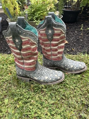 Botas a rayas con bandera americana Corral Foto 1 de 4