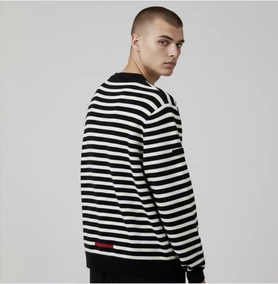 $690 Prada Men’s SZ 56 Classic Navy Ivory Red Stripe Sweater Wool Italy Logo - Image 1 of 4