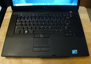 Dell Latitude E6500/Core2Duo P8700 2.53ghz/4gb/320gb/Windows 10 Pro/Webcam/15.4 - Picture 1 of 13