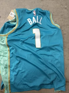 Camiseta Charlotte Hornets LaMelo Ball City Edition Nueva con Etiquetas Talla XXL Nueva Con Etiquetas - Imagen 1 de 2