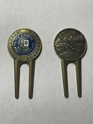 St. Andrews Old Course Grabado Divot Herramienta y Moneda de 1" Marcador de Golf - Fife, Escocia Foto 1 de 4
