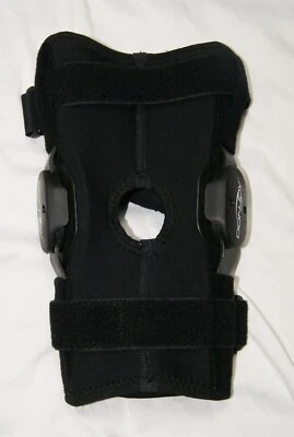 Rodillera Donjoy pequeña con bisagras metálicas Drytex cierre de gancho y bucle Foto 1 de 4