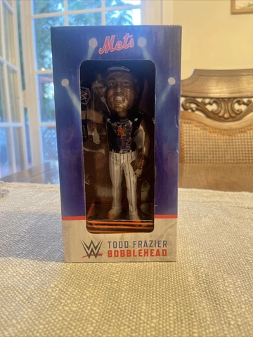 WWE MLB NEW YORK METS TODD FRAZIER With Belt 2019 BOBBLEHEAD Cover