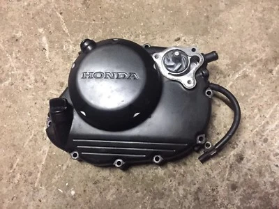 Funda protectora de motor Honda Cbr125r de un modelo 2013 Foto 1 de 2