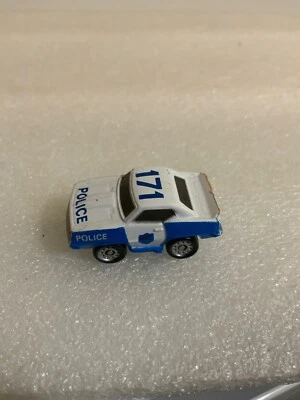 Coche de policía Galoob MicroMachine 1971 Plymouth Barracuda #171 versión 1 Foto 1 de 4
