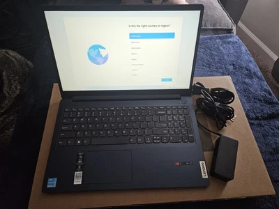 Lenovo IdeaPad1, 15.6" Intel Pentium Blue 15Ij7, 4GB RAM, 128GB eMMC, Intel UHD - Image 1 of 2