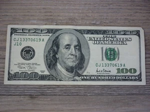 SERIES 2001 $100 DOLLAR FEDERAL RESERVE NOTE - Picture 1 of 2