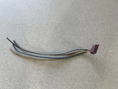 BMW 750i F01 2008-2012 ~ tapa maletero derecha enchufe luz trasera ~ 63217182206 Foto 1 de 3