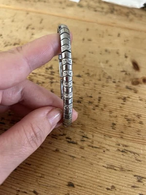 Magnetisches dehnbares Armband aus Chirurgenstahl mit Swarovski Steinen Energetix  - Bild 1 von 4