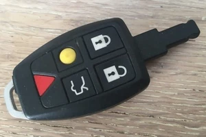 Used Volvo 5 Button Smart Remote Key Fob Delphi 30667906 - Picture 1 of 1