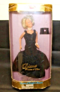 Muñeca Princesa Diana Reina de Corazones del Pueblo - Imagen 1 de 10