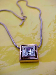 VINTAGE AVON 1977 SQUARE LEAD CRYSTAL SNAKE NECKLAC SM KENT COLLECTION - Bild 1 von 3