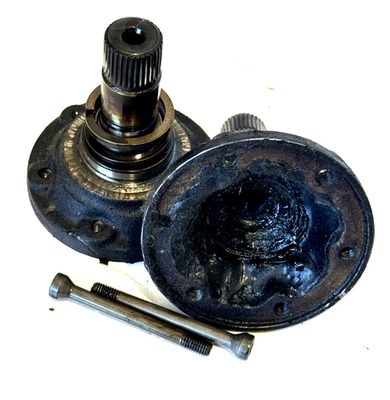 VW TRANSMISIÓN MANUAL 02J/GQQ (06 TDI) JUEGO DE PARES DE TAZAS DE EJE USADO 5 VELOCIDADES OEM Foto 1 de 4