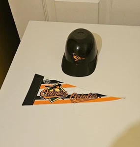 Vintage 2003 Baltimore Orioles Mini Pennant & Helmet MLB Baseball - Picture 1 of 4
