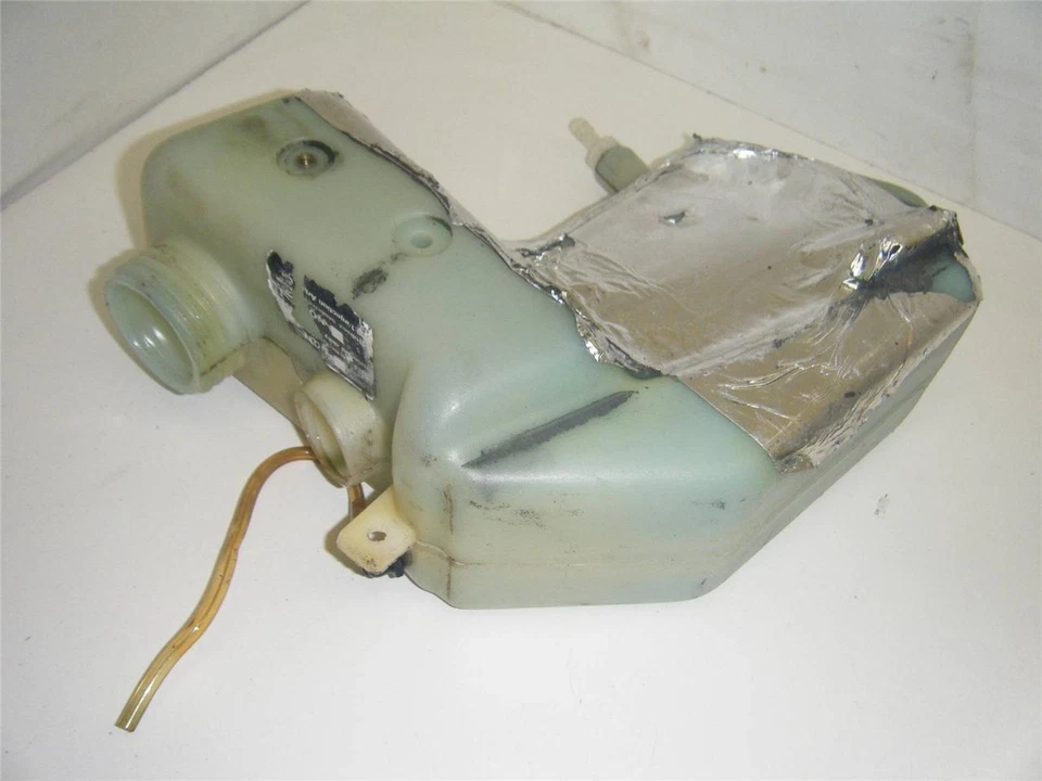 98 ARCTIC CAT COUGAR 550 MC PANTHER 00 BEARCAT WIDE 2 STROKE OIL RESERVOIR TANK - Image 1 of 1