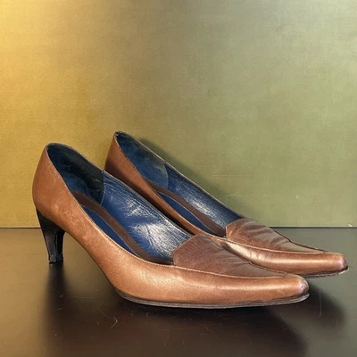 Vintage 90s BCBG Maxazria Brown Leather Pointed Kitten Heels - Image 1 of 4