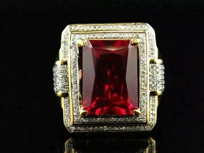 Anillo de boda de 4 quilates con corte esmeralda creado en laboratorio rubí rojo para hombre enchapado en oro amarillo de 14 quilates Foto 1 de 4
