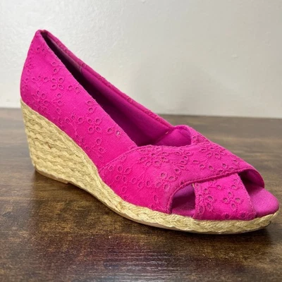 Сандалии на танкетке Chaps Dakota 8 розовые эспадрильи с открытым носком и петлями вышитые шикарные - Изображение 1 из 4