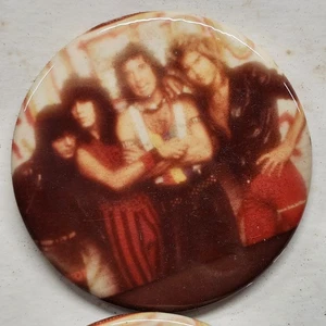 RARE! NICE! OLD "QUIET RIOT" PINBACK BUTTON DETROIT RETRO 313 - Picture 1 of 3