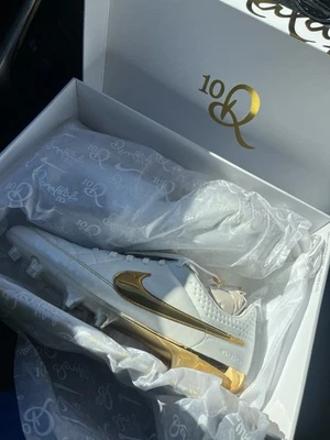 Nike Tiempo Legend RGN FG SE Ronaldinho Toque de Oro Talla 10 Foto 1 de 2