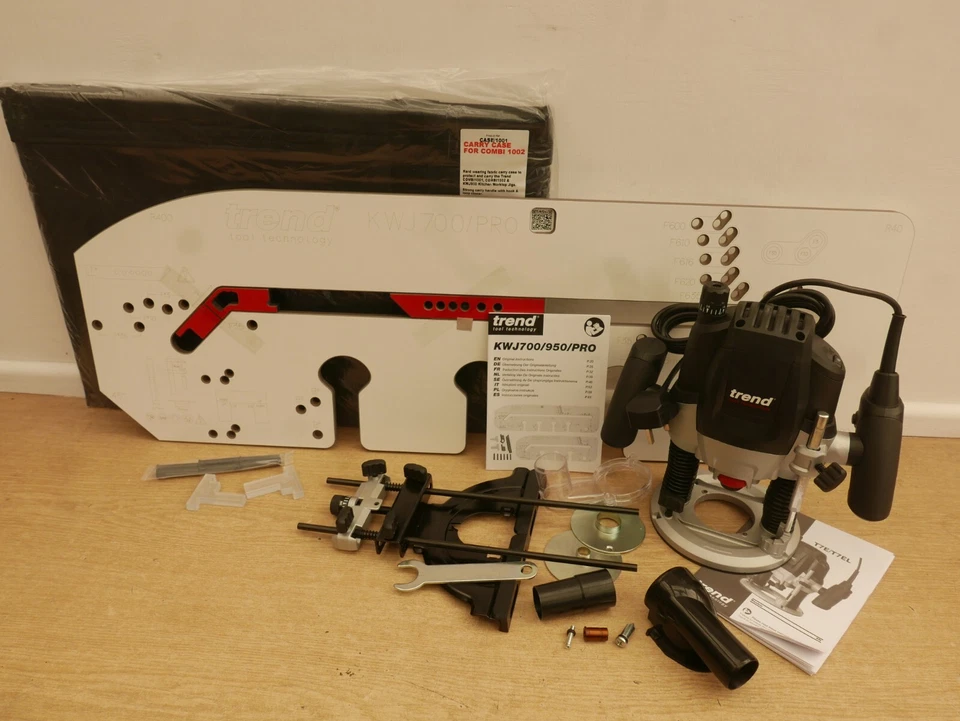 TREND T7EK 1/2" PLUNGE ROUTER KIT 240V + KWJ700/PRO WORKTOP JIG + CASE/1001 - Image 1 of 1