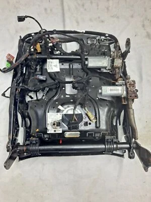 AUDI Q5 2009-2016 ASIENTO DEL PASAJERO DELANTERO DERECHO MARCO DE VÍA INFERIOR CON MOTOR OEM  Foto 1 de 4