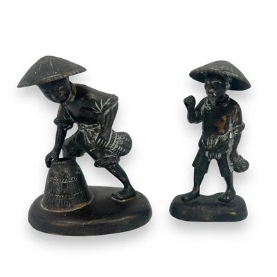 Dos estatuillas antiguas de niño/viejo de bronce de 4,5" de Japón de principios del siglo XX Foto 1 de 4