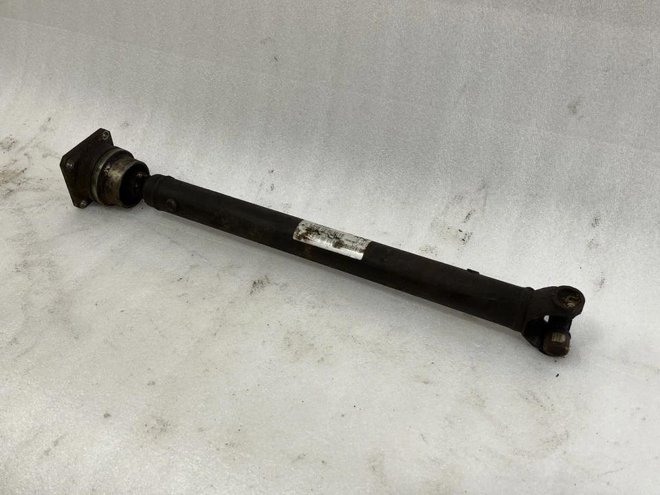 2006 CHEVROLET COLORADO FRONT DRIVE SHAFT LINE 4x4 15104642 - Image 1 of 4