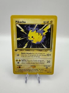 Pikachu 70/111 Pokemon Karte 1. Edition Neo Genesis English - Bild 1 von 3