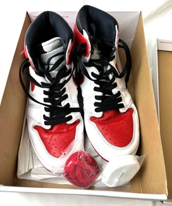 2022 Heritage Nike Air Jordan 1 Retro High OG 555088-161 Size 10.5 White Red - Picture 1 of 8