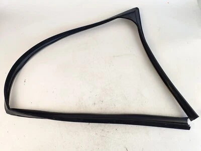 17-20 JAGUAR F-PACE FRONT RIGHT RH SIDE DOOR WINDOW INNER WEATHERSTRIP SEAL OEM — 第 1/2 张图片