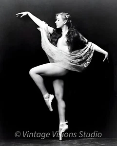 Flapper Girl - Ziegfeld Follies 8X10 PUBLICITY PHOTO Vintage 1920s glamour - Picture 1 of 1