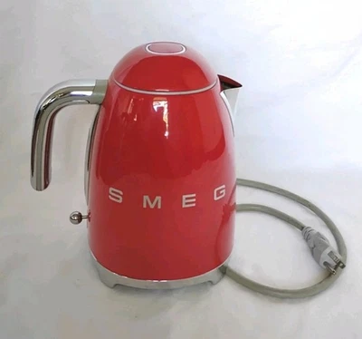 SMEG KLF01RDUS Red Retro 1.7 Liter Electric Kettle ***Works-READ description*** - Image 1 of 4