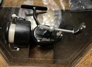 Vintage Garcia Mitchell 300 Spinning Fishing Reel Made in France Complete - Picture 1 of 10