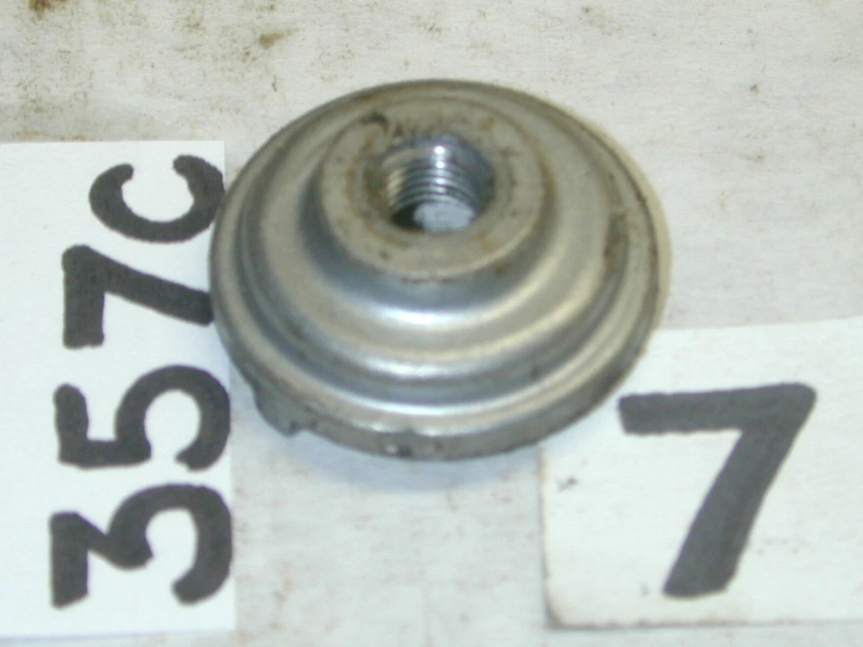 Recortadora herbicida Shindaiwa T25IO OEM - Taza de arranque Foto 1 de 1