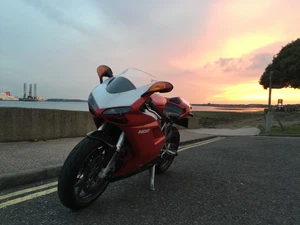 Ducati 749 Monoposto - Complete with yellow 749 bodwork AND red 1098 bodywork! - Picture 1 of 6