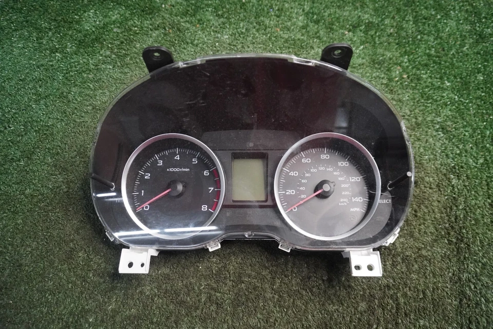 Subaru Forester 2015 velocímetro calibre clúster fabricante de equipos originales 52 k millas 85004SG120 Foto 1 de 4
