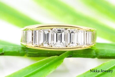 Banda de media eternidad de oro amarillo de 18 quilates talla esmeralda diamante natural de 2,15 quilates meñique para hombre Foto 1 de 4