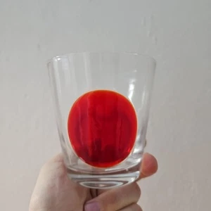 Vidrio Abigails transparente con punto rojo rocas cortas 4" - Imagen 1 de 8