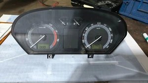 1002 Tacho Kombiinstrument Skoda Fabia 6Y VDO 6Y0920881L 175053 km - Bild 1 von 4