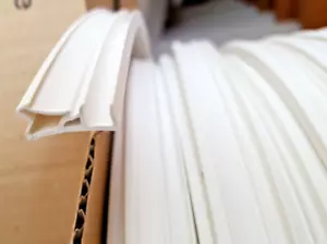 Fensterdichtung in weiß, Überschlagdichtung Flügelfalzdichtung für Holzfenster - Bild 1 von 5