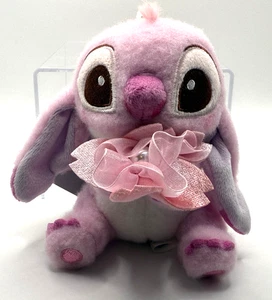 Llavero de felpa rosa Tokyo Stitch Sakura 2025 de Disney Store - Imagen 1 de 7